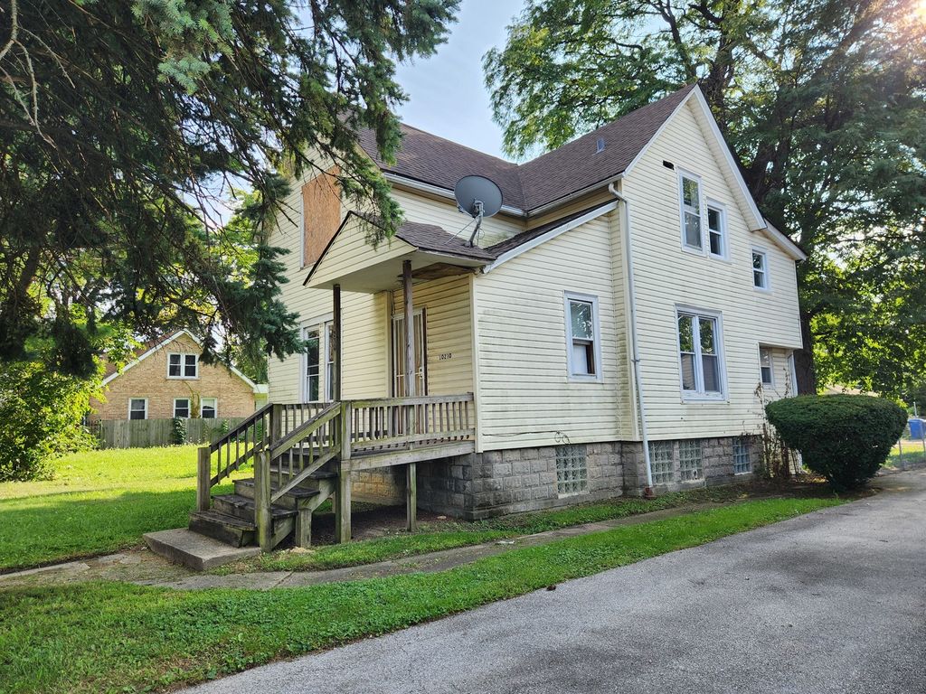 10230 S Lowe Avenue, Chicago, IL 60628 — exterior