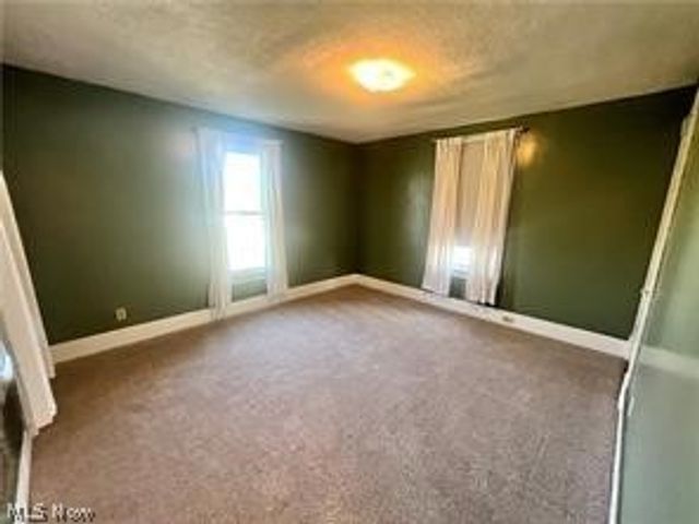 55500 National Road, Bridgeport, OH 43912