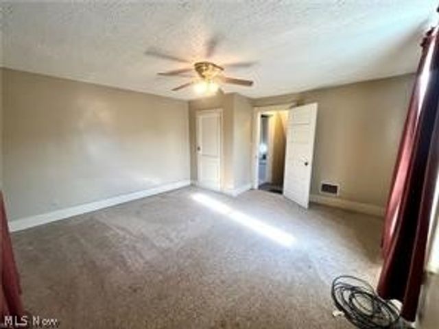 55500 National Road, Bridgeport, OH 43912