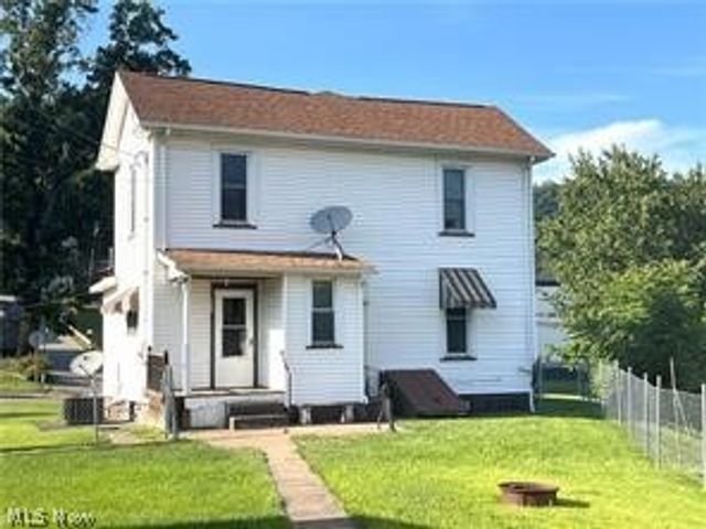 55500 National Road, Bridgeport, OH 43912