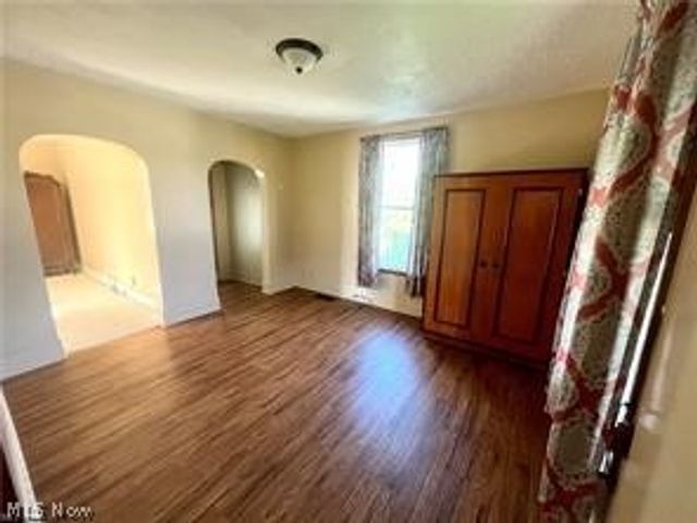 55500 National Road, Bridgeport, OH 43912