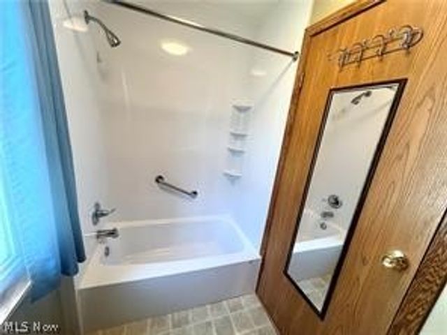 55500 National Road, Bridgeport, OH 43912