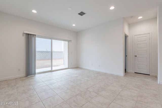 5447 E Azara Drive, San Tan Valley, AZ 85140