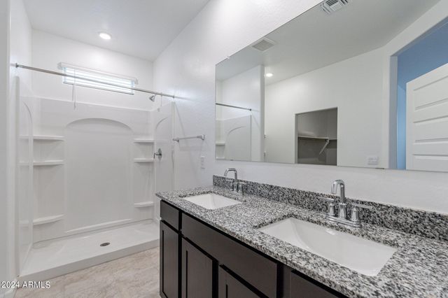 5447 E Azara Drive, San Tan Valley, AZ 85140