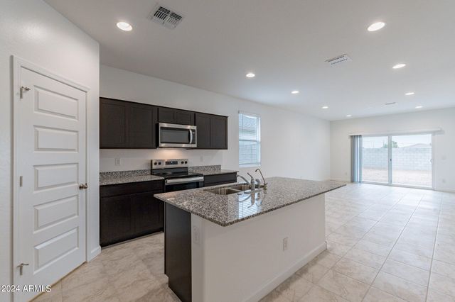 5447 E Azara Drive, San Tan Valley, AZ 85140