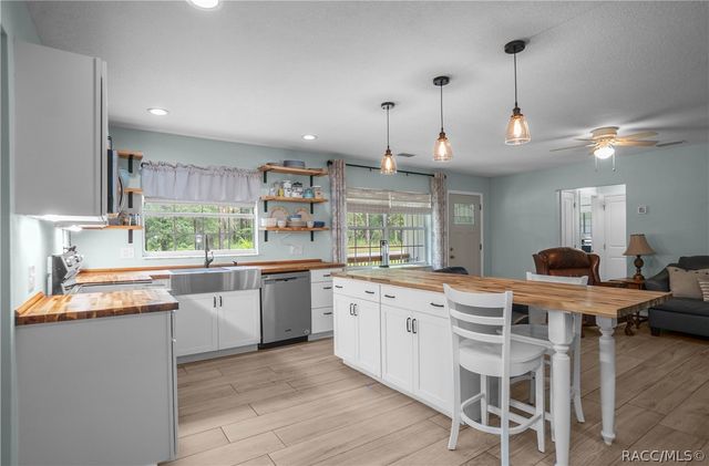 6263 E King Lane, Inverness, FL 34452