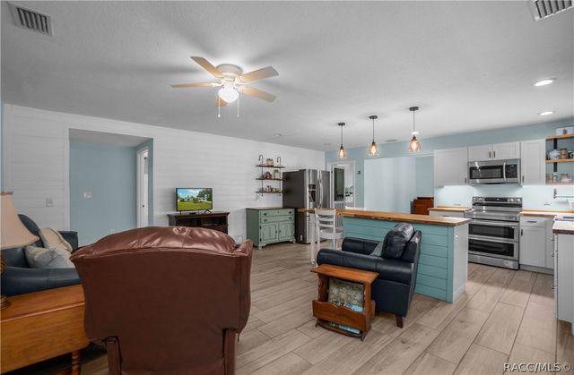 6263 E King Lane, Inverness, FL 34452