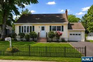 37 Linden Road, Wayne, NJ 07470