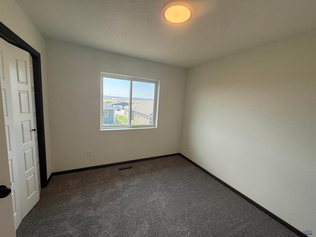 445 YELNER DR, Box Elder, SD 57719