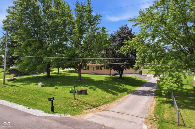 875 N 600 W, Anderson, IN 46011