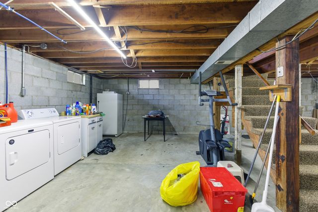 875 N 600 W, Anderson, IN 46011
