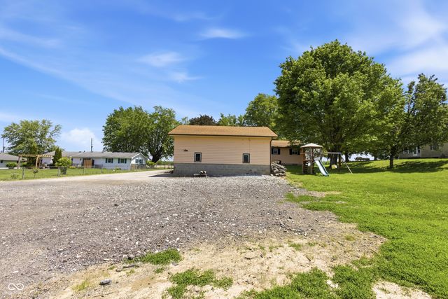 875 N 600 W, Anderson, IN 46011