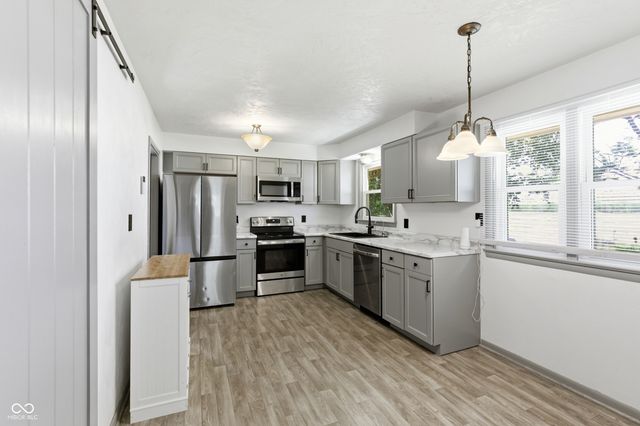 875 N 600 W, Anderson, IN 46011