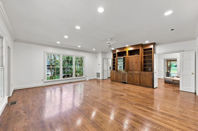 317 Sutherland Ave, Nashville, TN 37205