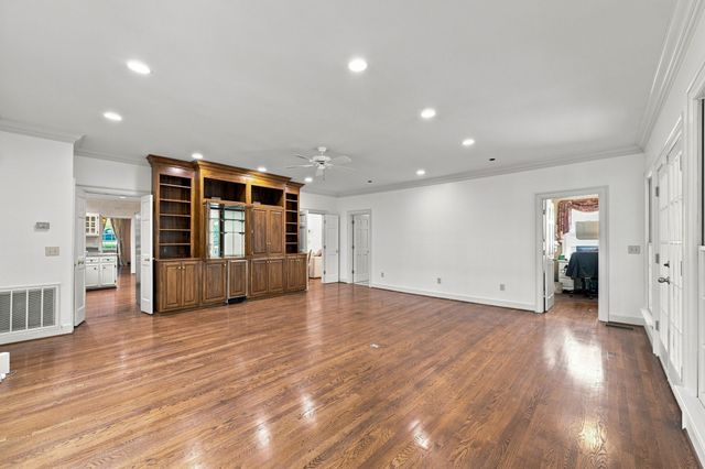 317 Sutherland Ave, Nashville, TN 37205