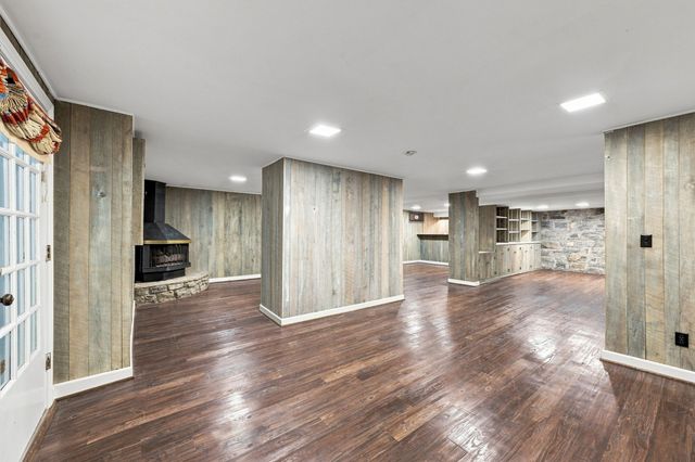 317 Sutherland Ave, Nashville, TN 37205