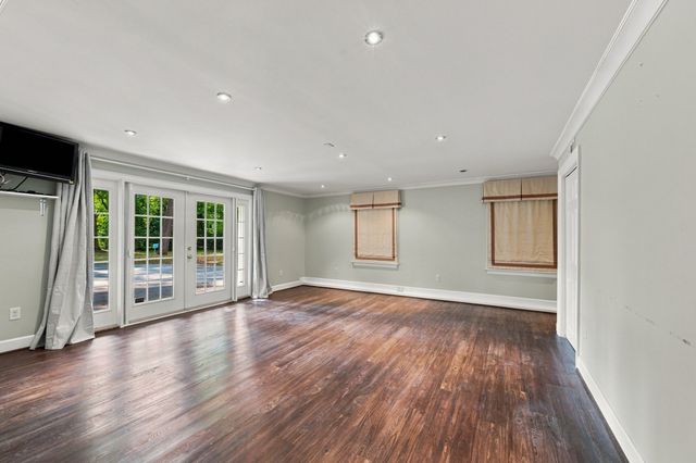 317 Sutherland Ave, Nashville, TN 37205