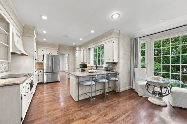 317 Sutherland Ave, Nashville, TN 37205