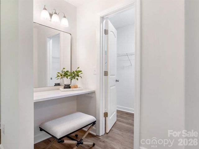 7606 Walnut Wood Drive, Charlotte, NC 28227