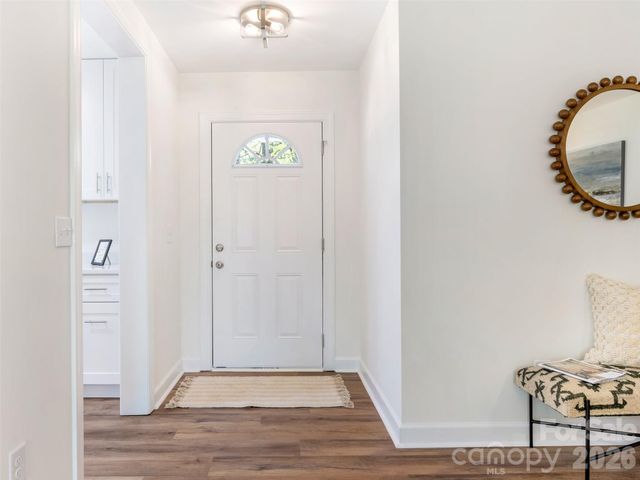 7606 Walnut Wood Drive, Charlotte, NC 28227