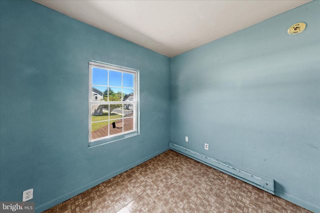 303 N FRONT ST, Seaford, DE 19973