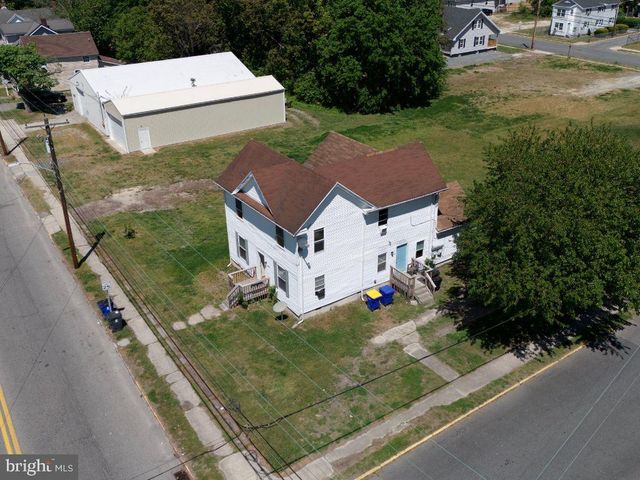 303 N FRONT ST, Seaford, DE 19973
