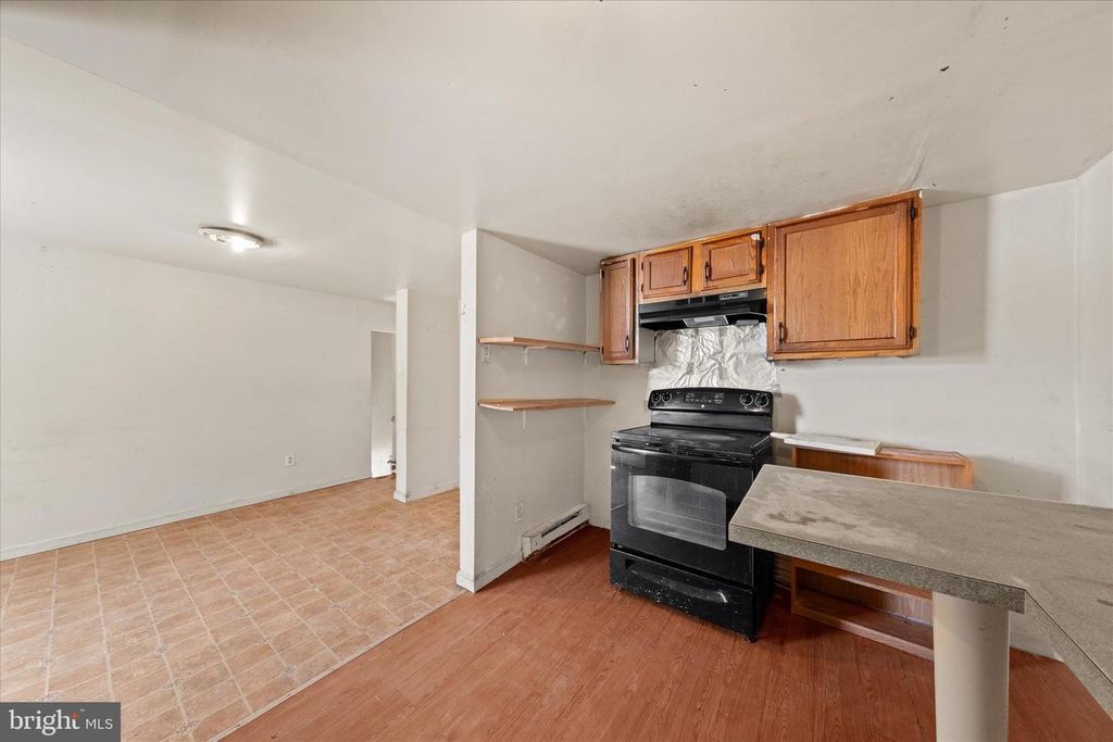 Image 23 of property listing at 303 N FRONT ST, Seaford, DE 19973