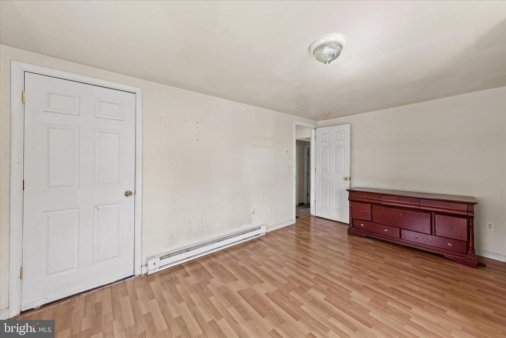 Image 9 of property listing at 303 N FRONT ST, Seaford, DE 19973