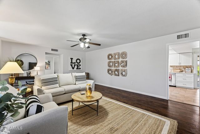 9711 W CALICO Drive, Sun City, AZ 85373