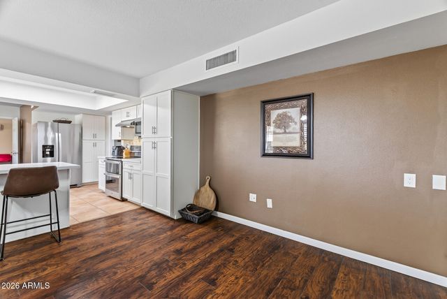 9711 W CALICO Drive, Sun City, AZ 85373