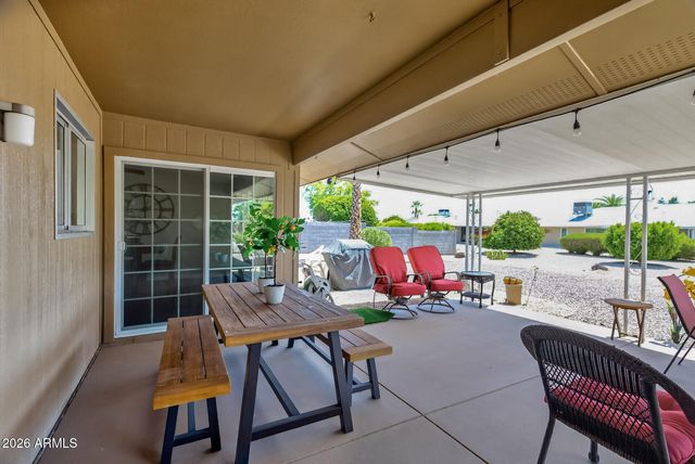 9711 W CALICO Drive, Sun City, AZ 85373