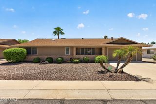 9711 W CALICO Drive, Sun City, AZ 85373