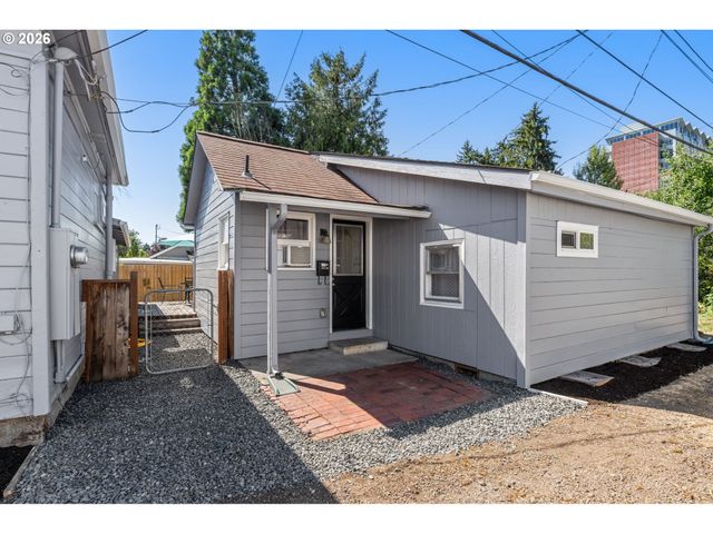257 W 15TH Ave, Eugene, OR 97401