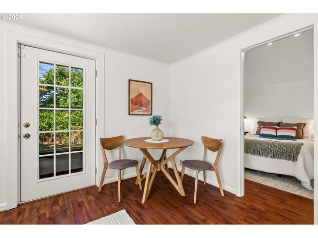 257 W 15TH Ave, Eugene, OR 97401