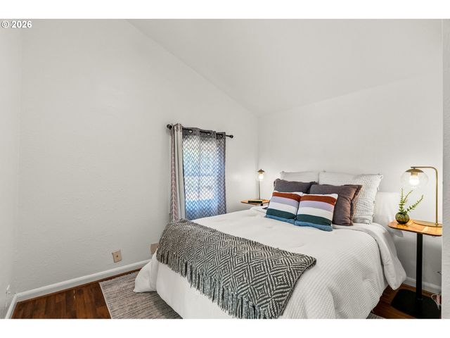 257 W 15TH Ave, Eugene, OR 97401