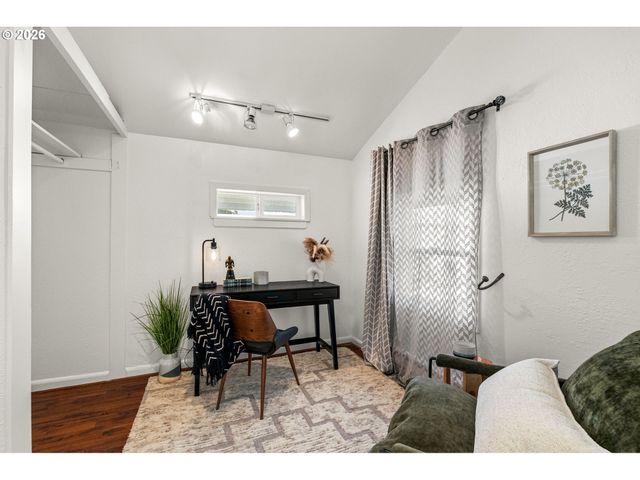 257 W 15TH Ave, Eugene, OR 97401