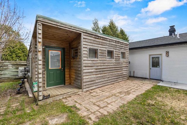2512 44TH STREET, Two Rivers, WI 54241