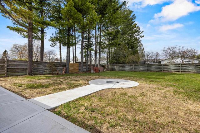 2512 44TH STREET, Two Rivers, WI 54241