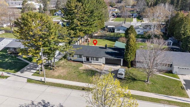 2512 44TH STREET, Two Rivers, WI 54241