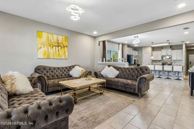 10400 ADDISON LAKES Drive, Jacksonville, FL 32257