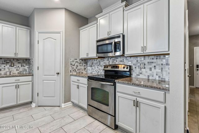 10400 ADDISON LAKES Drive, Jacksonville, FL 32257