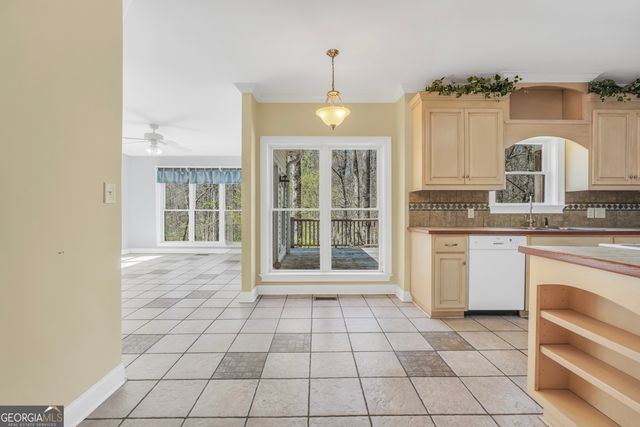 404 Blue Store Road, Forsyth, GA 31029