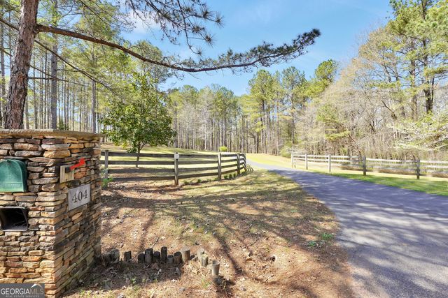 404 Blue Store Road, Forsyth, GA 31029