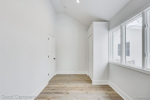 16309 Kirkshire Avenue, Beverly Hills, MI 48025