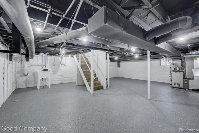 16309 Kirkshire Avenue, Beverly Hills, MI 48025