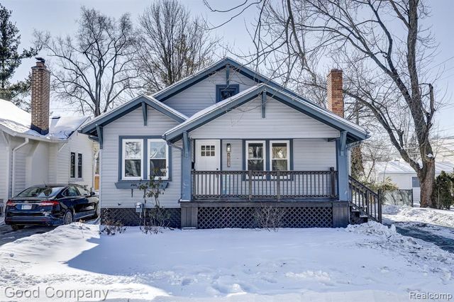 16309 Kirkshire Avenue, Beverly Hills, MI 48025