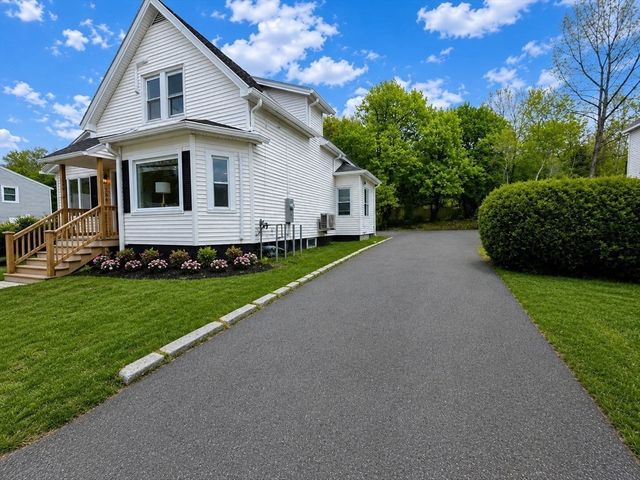 156 Beech St, Fitchburg, MA 01420
