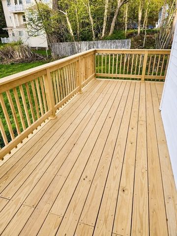 156 Beech St, Fitchburg, MA 01420