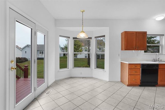 404 Barleyfield Court, Wentzville, MO 63385