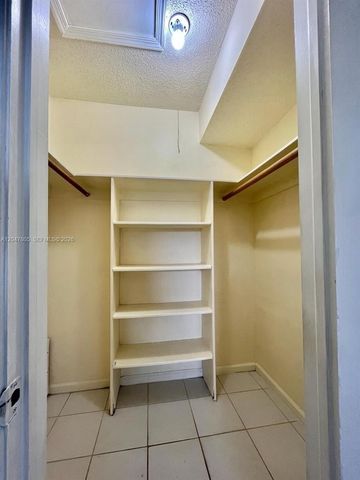 9851 Sandalfoot Boulevard 213, Boca Raton, FL 33428
